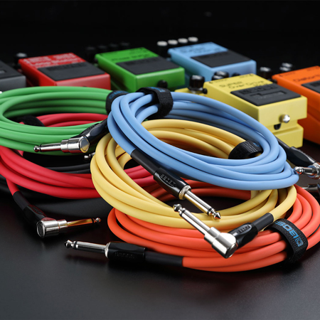 Boss BIC-10A-BK BLACK 3M Instrument Cable, straight to angle, 1/4